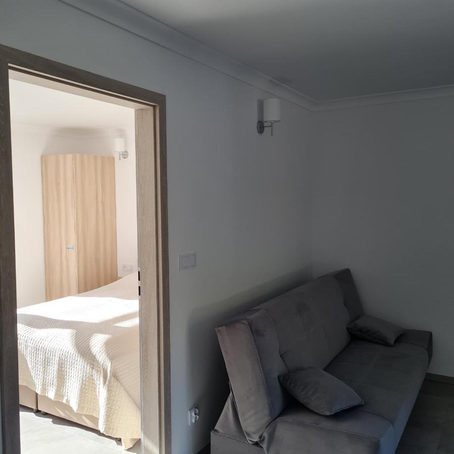 15 Apartment Zelwagi